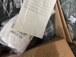 243 € für 28 Stk – Stock Markenbekleidung Damen Herren Mix Kategorie A/B/C Größen gemischt