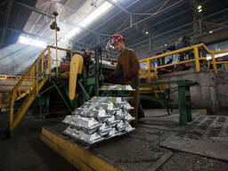 Aluminium A7 (99,7% Al) in Barren vom zuverlässigen Hersteller RUSAL
