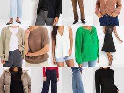 Bekleidungsmix Kategorie A aus deutschem Katalog, neue Lagerware, überwiegend Damenbekleid