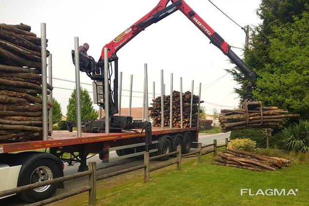 Brennholz bereit für den Einsatz