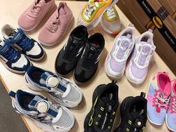 DOCKERS Kinderschuhe Mix Kategorie A Muster neue Modelle vollständige Größenreihe Lagerwar