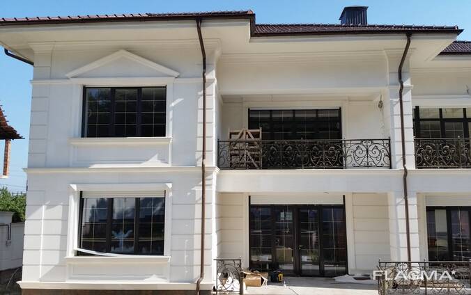 Facades made of natural stone