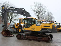 Гусеничный экскаватор Volvo EC 250 DL, Швеция