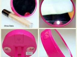 Компактное зеркало с подсветкой