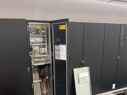 Kühlanlagen und Datenschränke (cooling systems data cabinets)