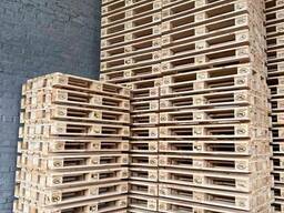 Neue Paletten aus Kiefer, Waldkiefer und Fichte