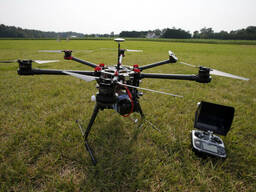 Niedrigpreis-Landwirtschafts-Drohne 30L Farm Agriculture Spraying UAV Agro Radar GPS Drone