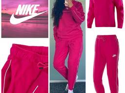 Nike Sportbekleidung für Frauen