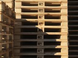 Paletten mit IPPC Euro-Analog-Paletten