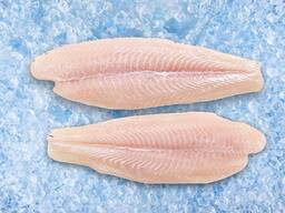 Pangasiusfilets und ganzer gefrorener Pangafisch