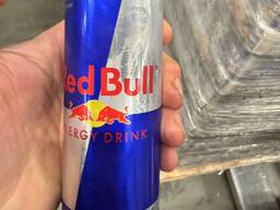 Red Bull Energy Drink, 250-ml-Dosen aus Österreich, mit und ohne Pfand