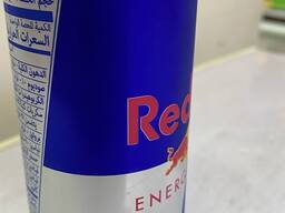 Redbull Energydrinks, große Lagerbestände zugeteilt. Großhandelspreis