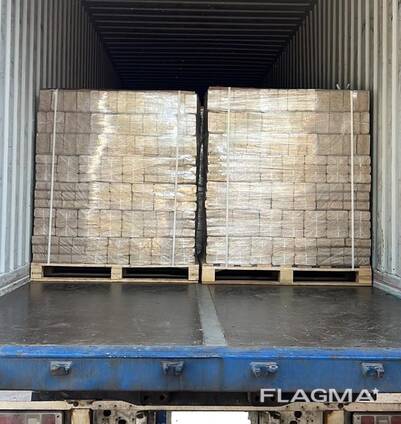 Holzbriketts aus Fichte/Kiefer für den Großhandel in ganz Europa